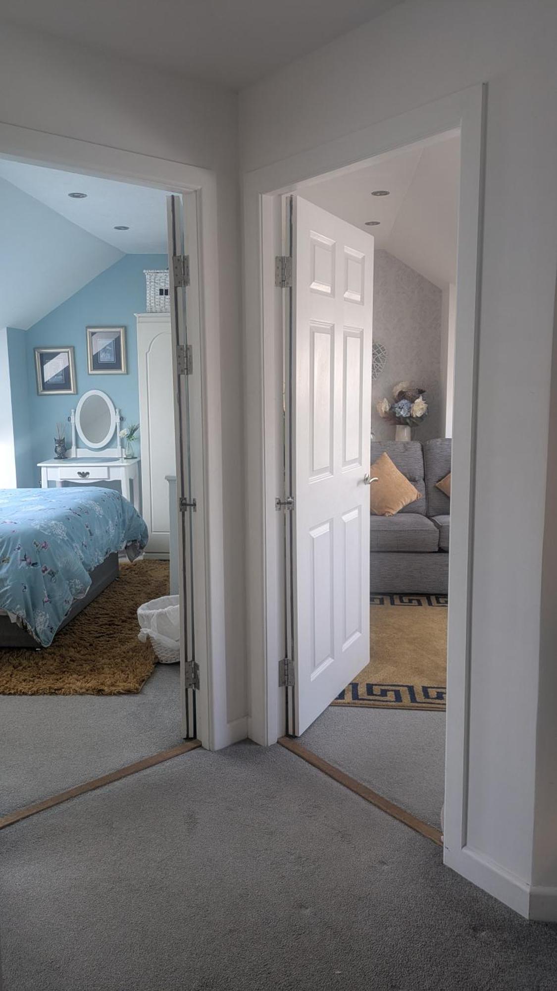 Village Life- Private Attic Suite - Living Room, Bedroom And Bathroom Newtown St Boswells Luaran gambar